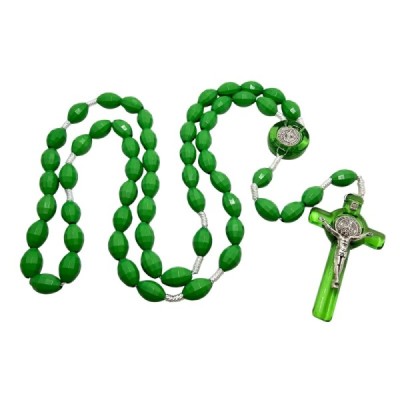 Różaniec zielony owalny plastikowy 1057AB
