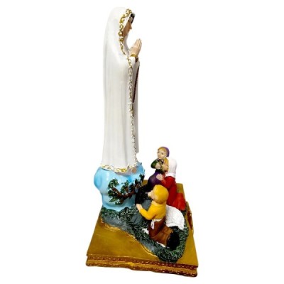 Figurka MB Fatimska z dziećmi 22 cm 142