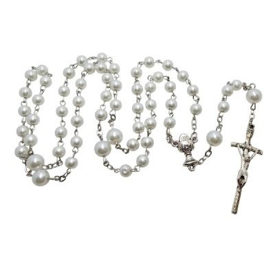 Różaniec Komunijny biały pudełko M173